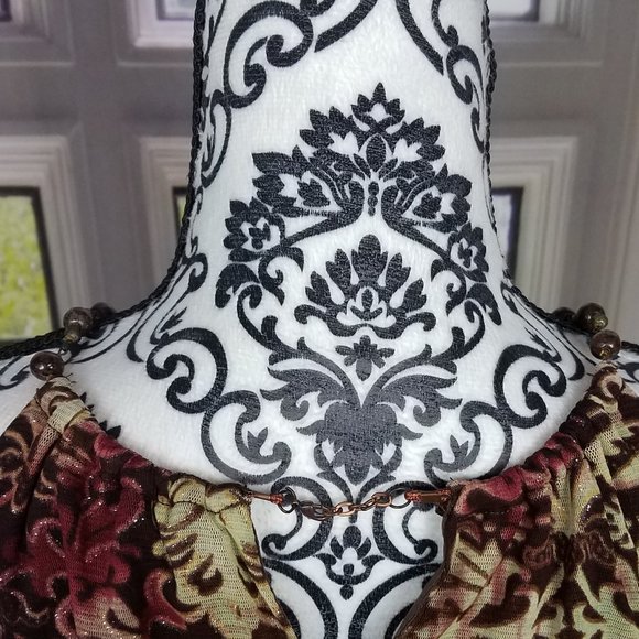 💖💖2 FOR $20💖💖 E BY ECI SLEEVELESS BEADED BURGUNDY & SAGE TOP (M) - Picture 8 of 9